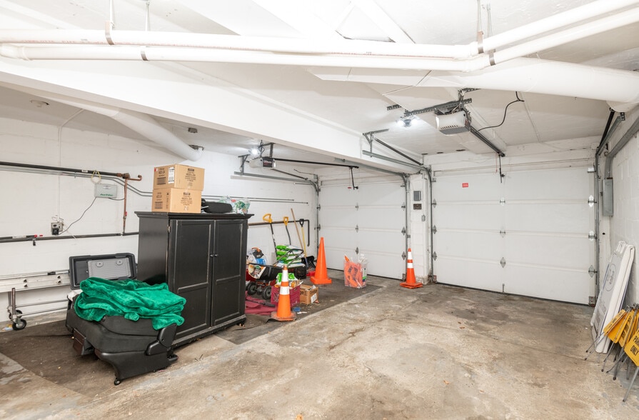 More Photos Of 11 Linden St, Reading Funeral Home For Sale