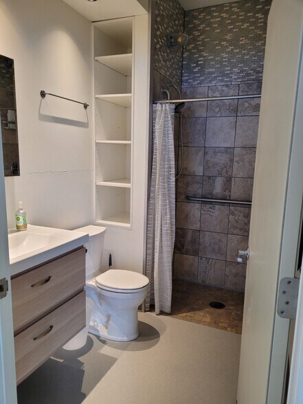 More Photos Of 1744 Farmers Loop Rd, Fairbanks Assisted Living For Sale