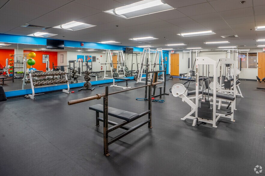 More Photos Of 293 Boston Post Rd W, Marlborough Office For Lease