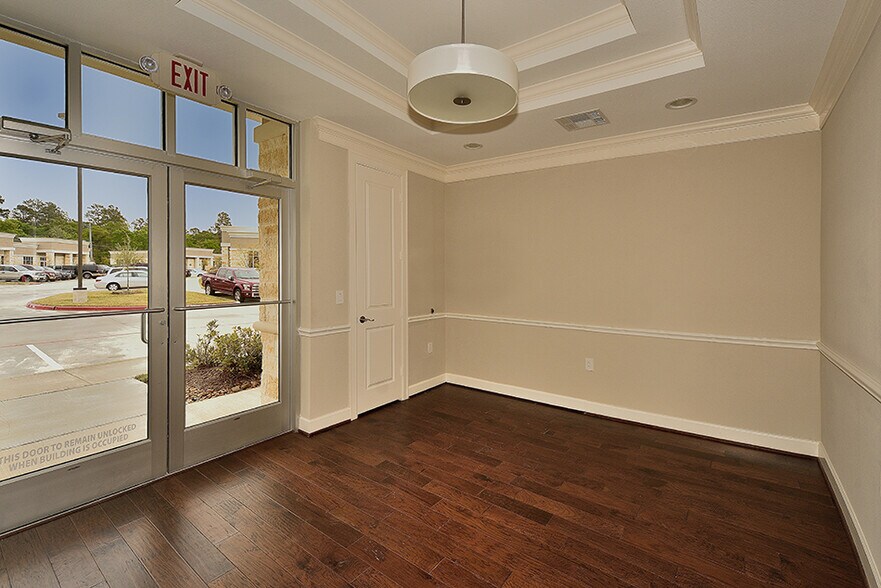 More Photos Of 2219 Sawdust Rd, The Woodlands Office For Lease