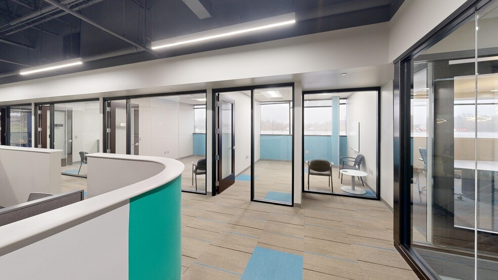 More Photos Of 5001 US Highway 30 W, Fort Wayne Medical For Lease