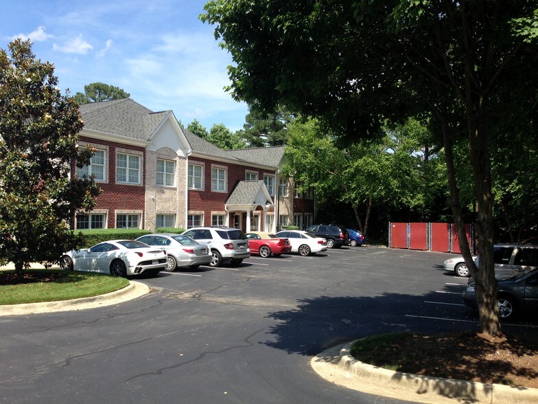 More Photos Of 5816 Creedmoor Rd, Raleigh Medical For Lease