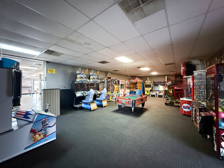 More Photos Of 3349 Alabama hwy, Rome Golf Course Driving Range For Sale