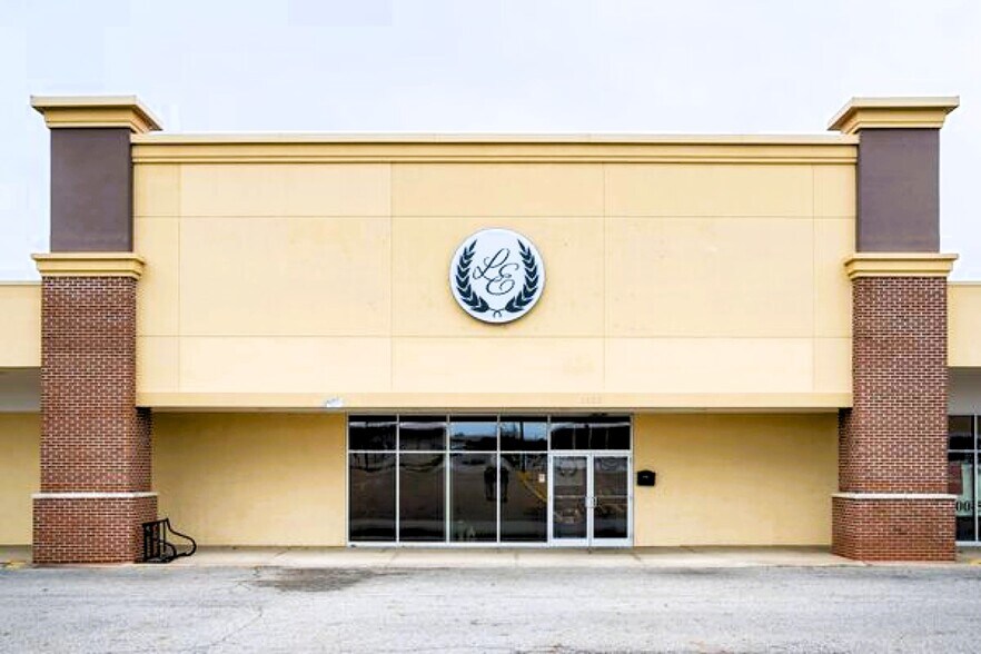 More Photos Of 1886 Buchholzer Blvd, Akron Unknown For Lease