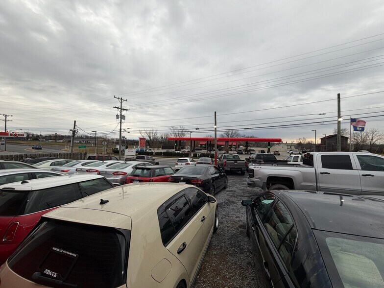 More Photos Of 790 Fairfax St, Stephens City Auto Dealership For Sale