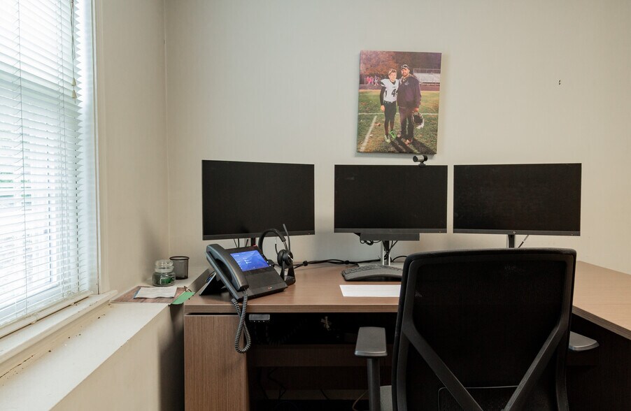 More Photos Of 28 State St, Gorham Office For Sale