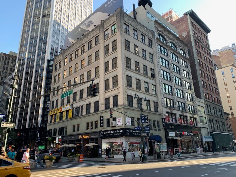 More Photos Of 1271-1273 Broadway, New York Loft Creative Space For Lease