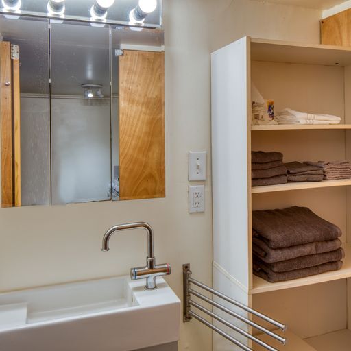 More Photos Of 221 E 56th St, Savannah Apartments For Sale