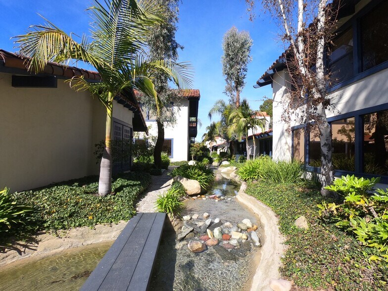 More Photos Of 2660 Townsgate Rd, Westlake Village Unknown For Lease