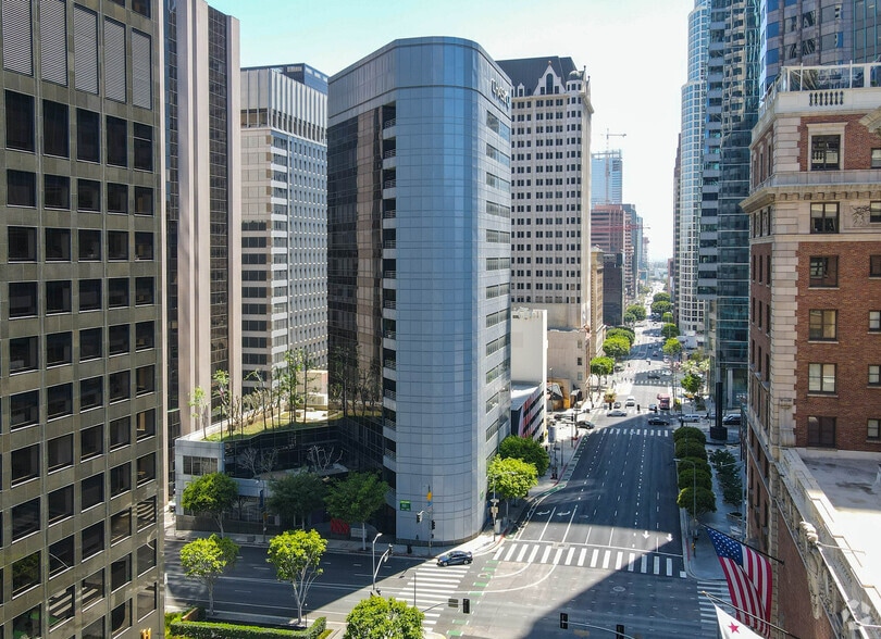 More Photos Of 888 W 6th St, Los Angeles Office For Lease