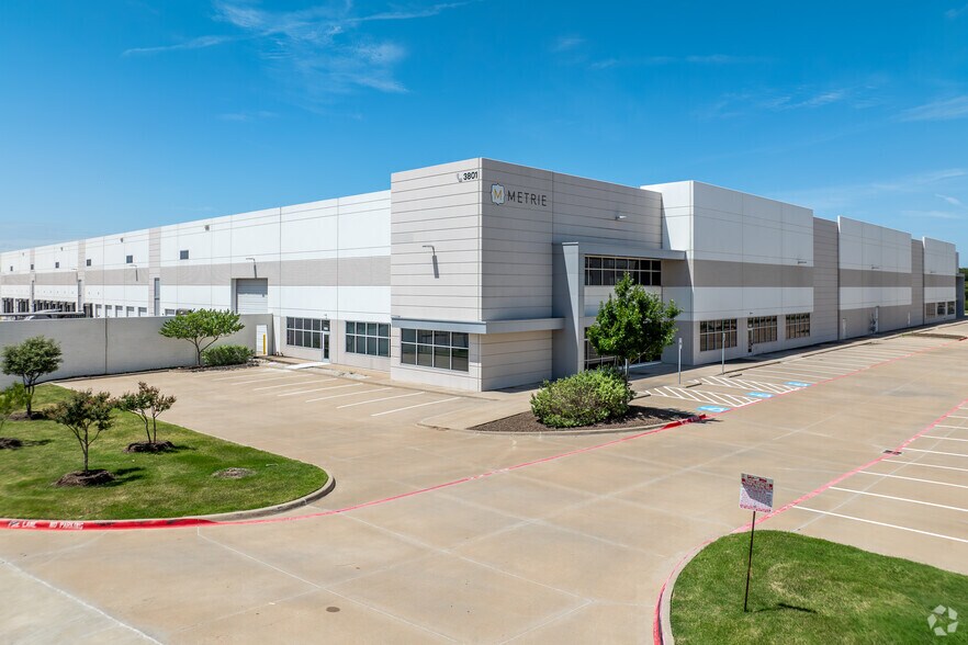 More Photos Of 3801 S 20th Ave, Dfw Airport Unknown For Lease