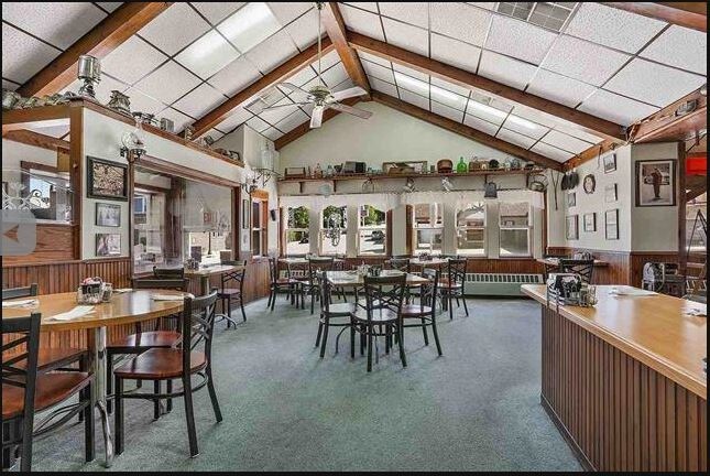 More Photos Of 301 Ellis St, Kewaunee Restaurant For Sale