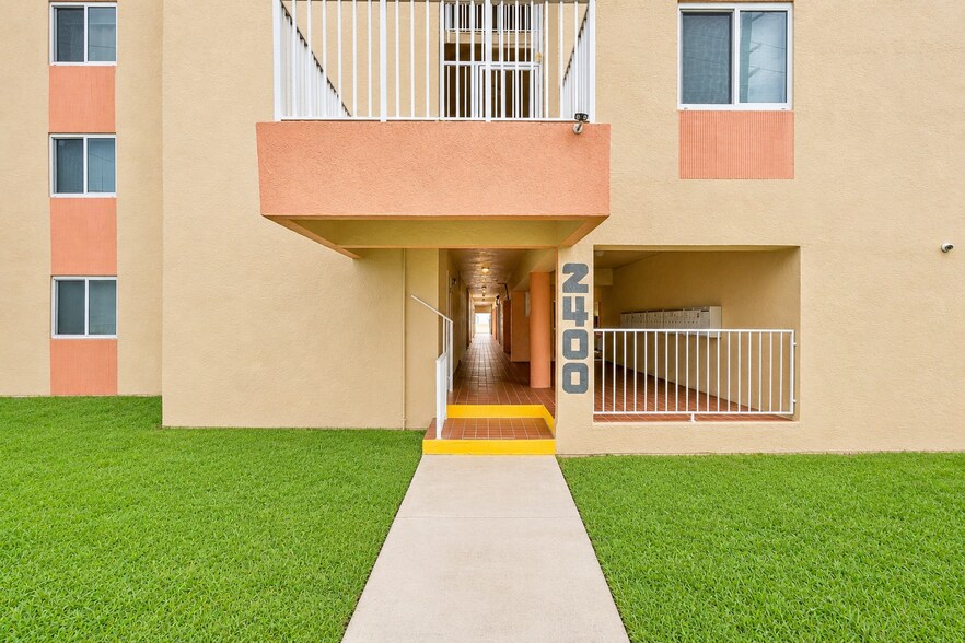 More Photos Of 2400 NW 16th Street Rd, Miami Apartments For Sale