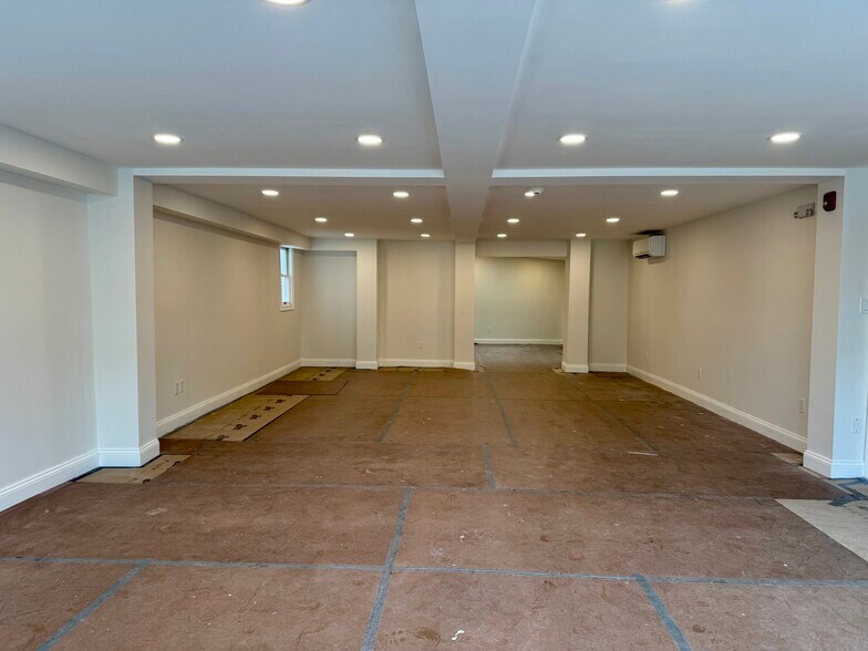 More Photos Of 187 Sound Beach Ave, Old Greenwich Freestanding For Lease
