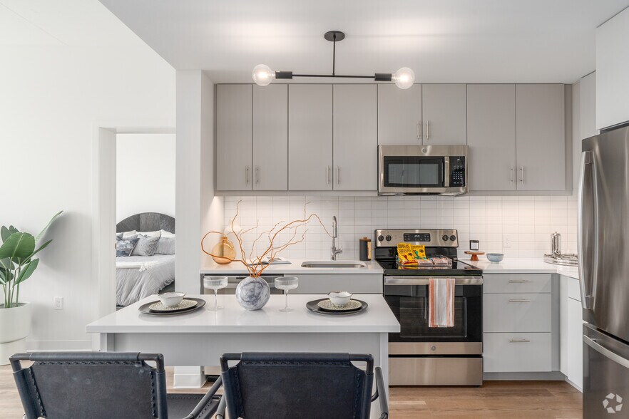 More Photos Of 570 N 5th St, Philadelphia Apartments For Lease