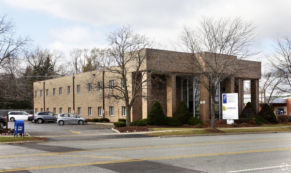 More Photos Of 1650 N Arlington Heights Rd, Arlington Heights Office For Lease