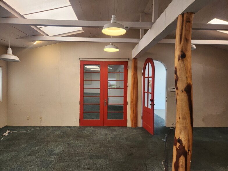 More Photos Of 27 Gate 5 Rd, Sausalito Office For Lease
