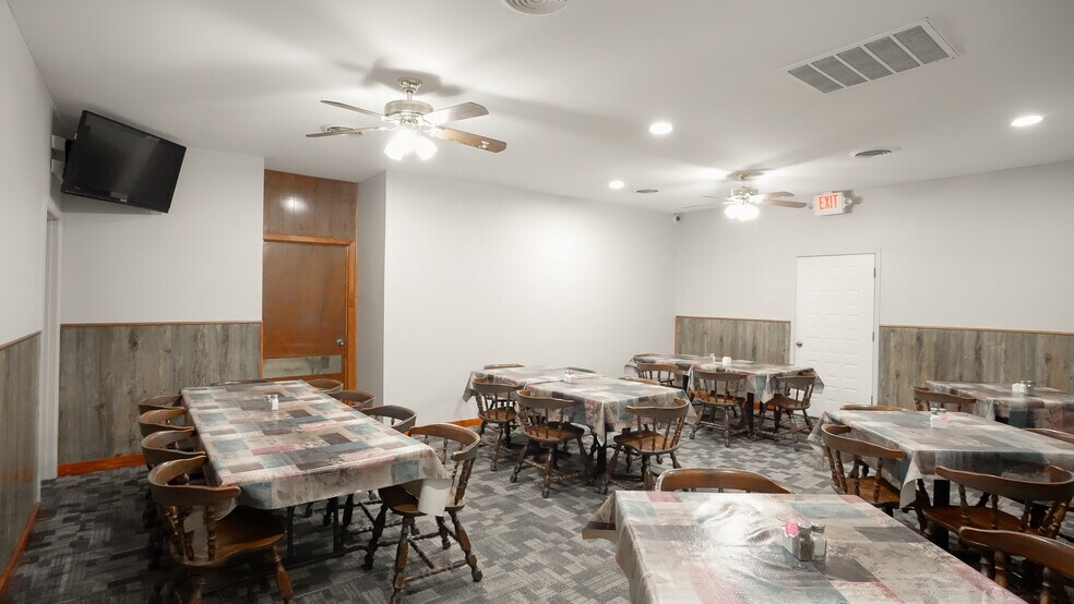 More Photos Of 4412 Hwy 377, Brownwood Restaurant For Sale