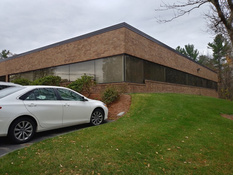 More Photos Of 1000 Mount Laurel Cir, Shirley Light Manufacturing For Lease