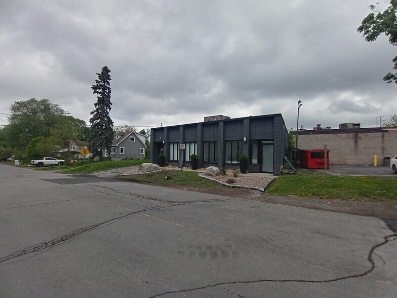 More Photos Of 69 Kempster Ave, Ottawa Office For Sale