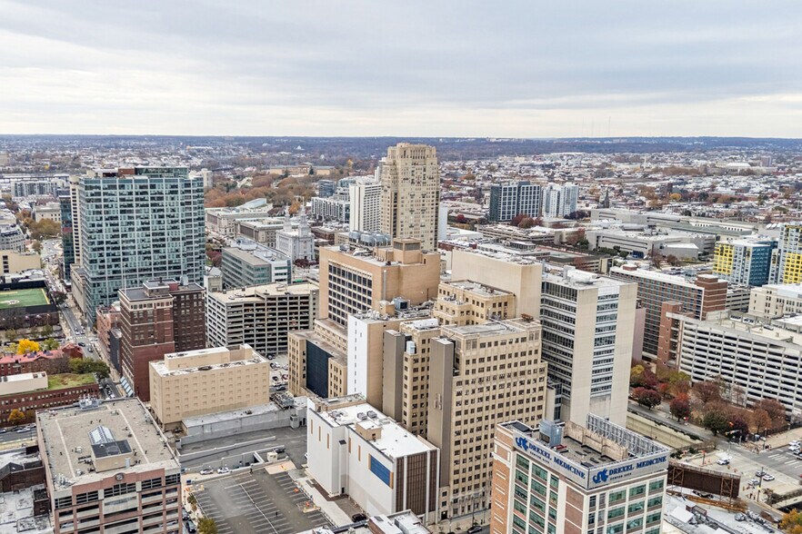 More Photos Of 201-219 N 15th St, Philadelphia Medical For Lease