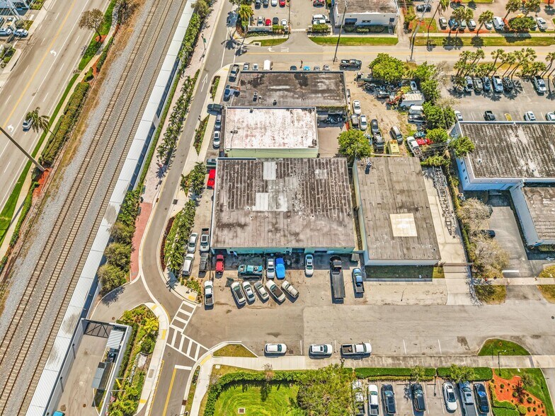 More Photos Of 303 NW 1st Ave, Boca Raton Warehouse For Sale