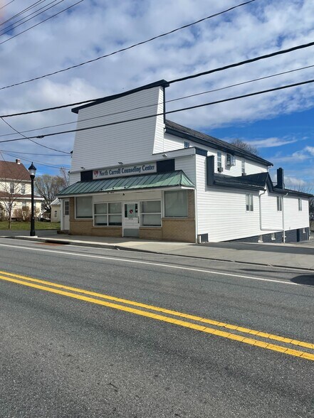 More Photos Of 1011 Main St, Hampstead Storefront Retail Office For Sale
