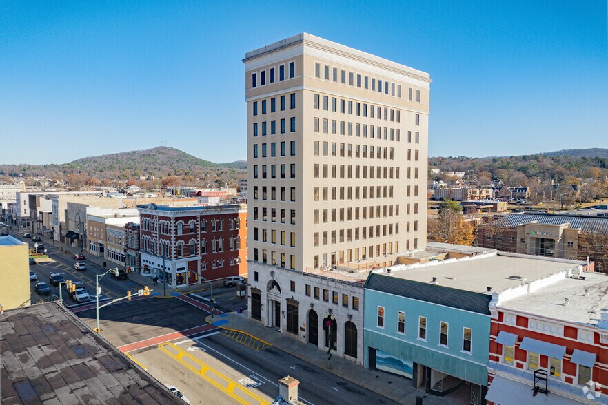 More Photos Of 931 Noble St, Anniston Office For Sale