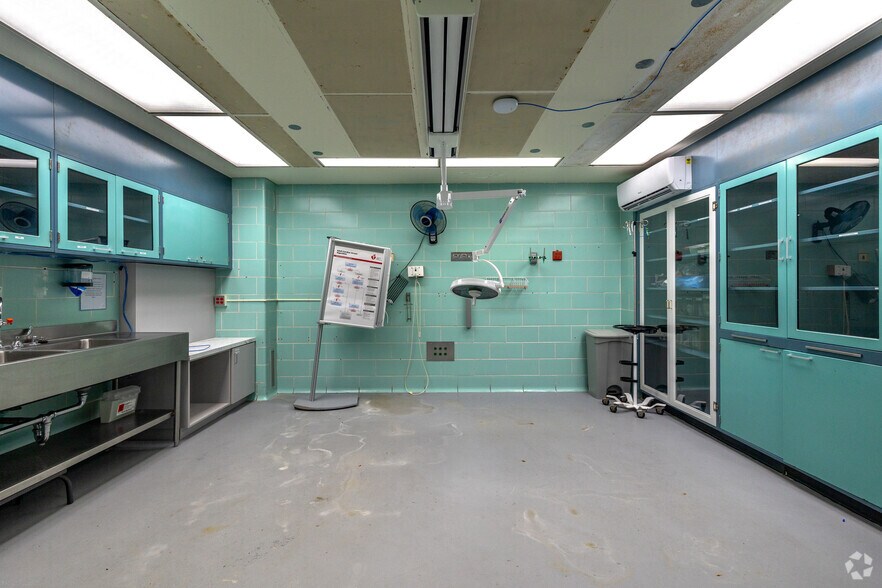 More Photos Of 100 E Helen St, Herington Healthcare For Sale