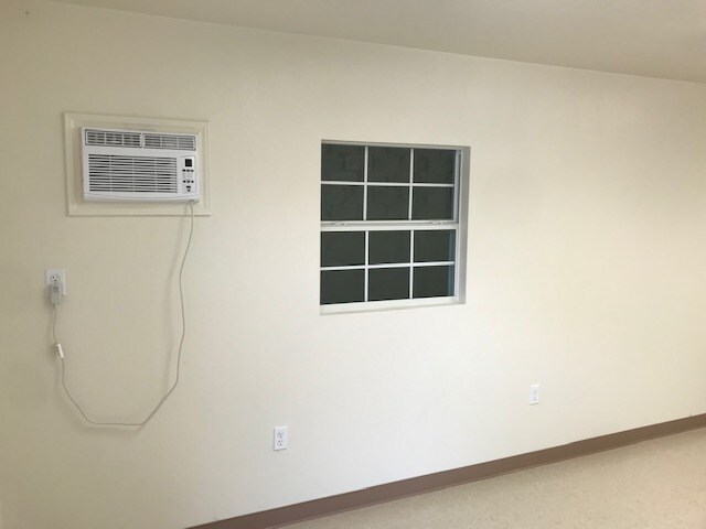 More Photos Of 200-224 N McColl Rd, McAllen Showroom For Lease
