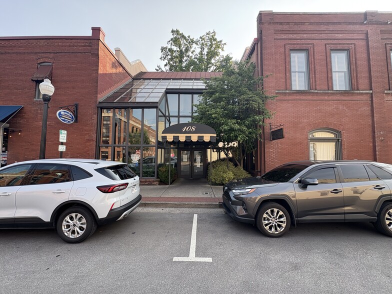 More Photos Of 108-403 4th Ave S, Franklin Storefront Retail Office For Lease