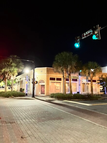 More Photos Of 2700-2730 Park St, Jacksonville Storefront Retail Office For Lease