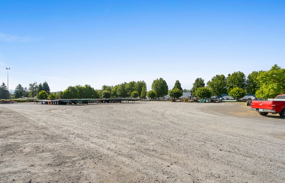 More Photos Of 24001 NE Sandy Blvd, Troutdale Unknown For Lease