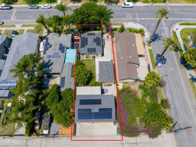 More Photos Of 1562 W 31st St, Long Beach Apartments For Sale