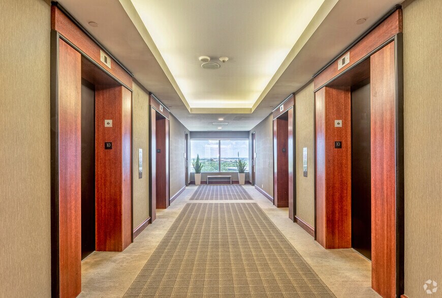 More Photos Of 5401 W Kennedy Blvd, Tampa Office For Lease