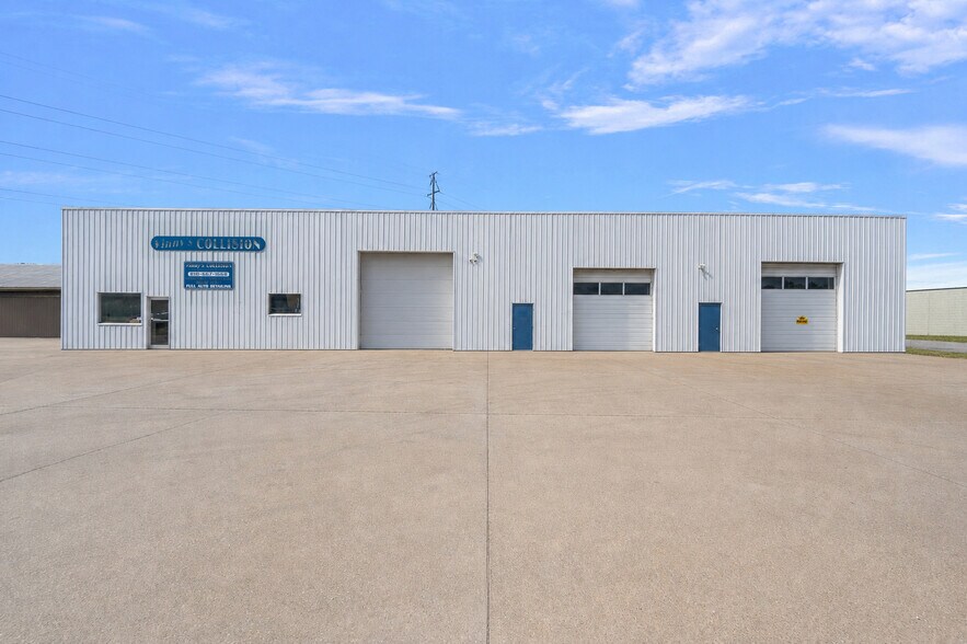 More Photos Of 2025 N Lapeer Rd, Lapeer Warehouse For Lease