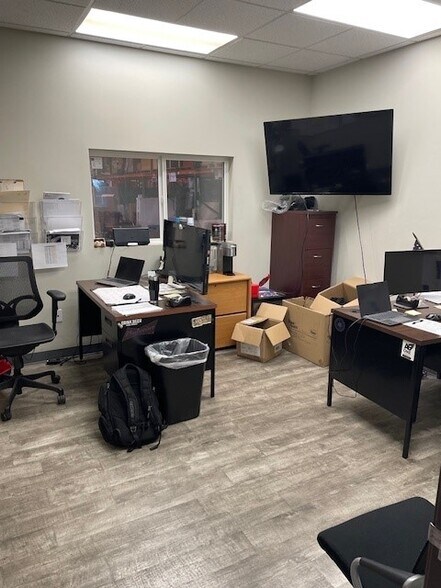 More Photos Of 2082 E Gladwick St, Compton Industrial For Lease