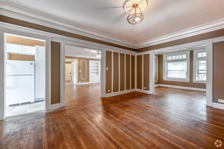 More Photos Of 218 Twin Oaks Rd, Akron Apartments For Sale