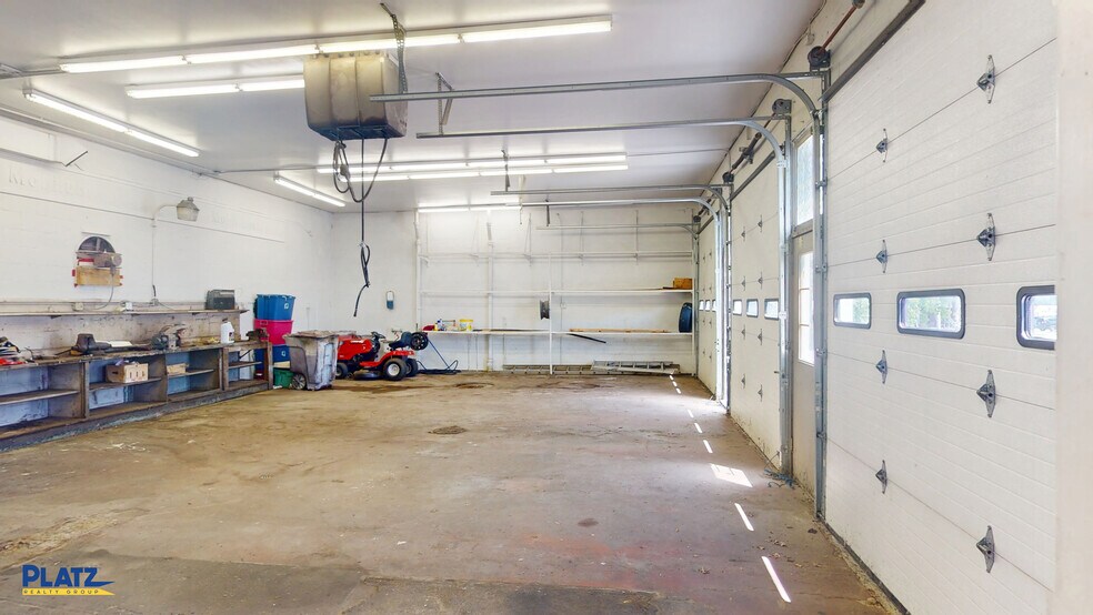 More Photos Of 5720 Market St, Youngstown Auto Repair For Sale