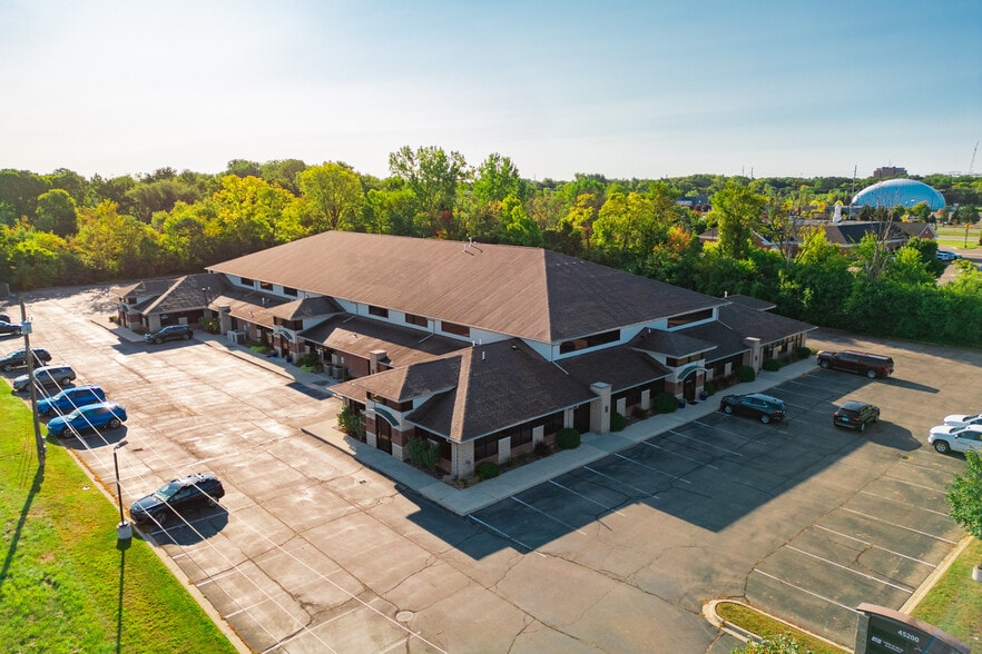 More Photos Of 45200 Card Rd, Macomb Township Office For Sale