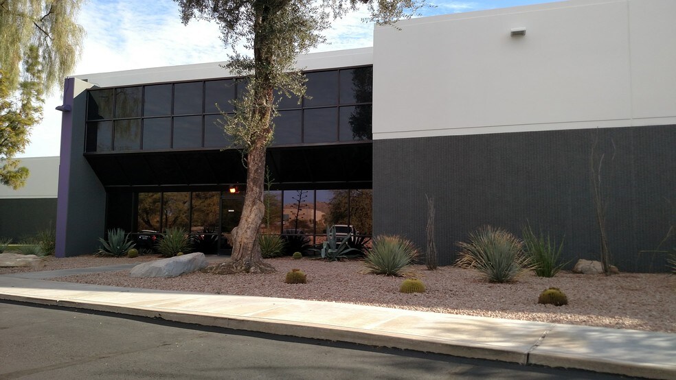 More Photos Of 1849 W Drake Dr, Tempe Warehouse For Lease