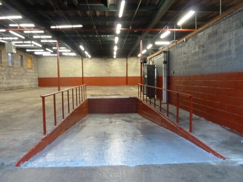 More Photos Of 654 Montauk Ave, Brooklyn Manufacturing For Lease
