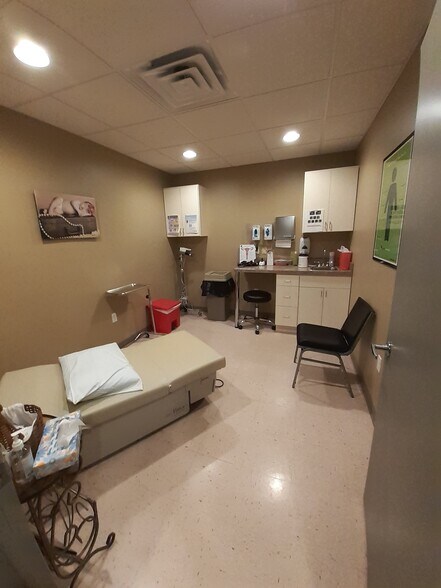 More Photos Of 3151 Columbia Blvd, Bloomsburg Medical For Lease