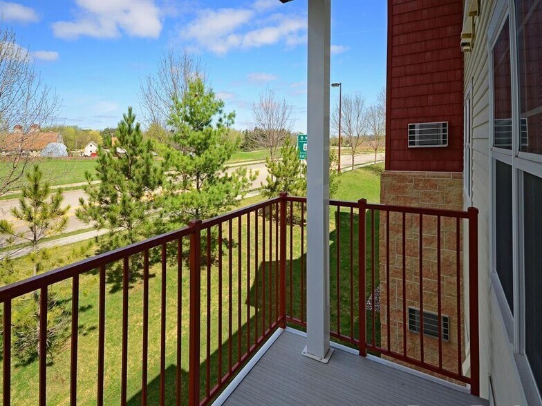 More Photos Of 721 Lake Susan Dr, Chanhassen Apartments For Sale