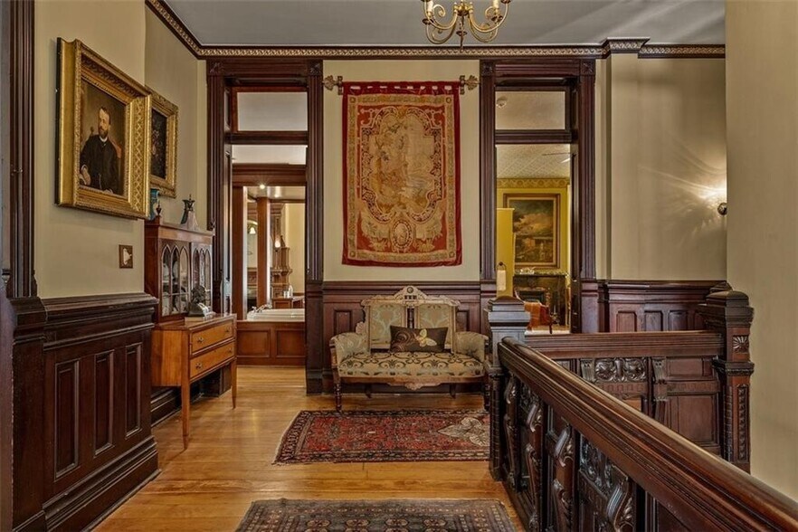 More Photos Of 809 Hall St, Saint Joseph Hospitality For Sale