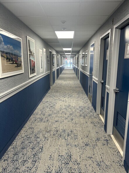 More Photos Of 925-935 White Plains Rd, Trumbull Office For Lease