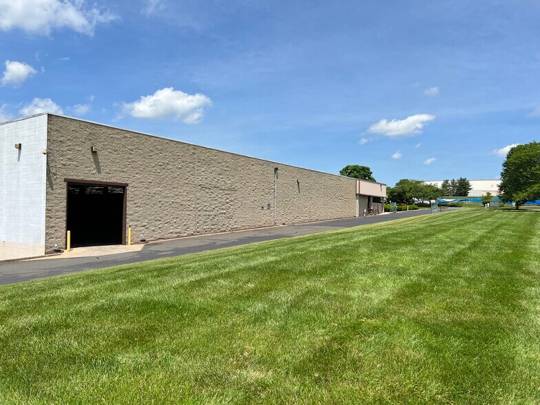 More Photos Of 41 Imclone Dr, Branchburg Manufacturing For Sale