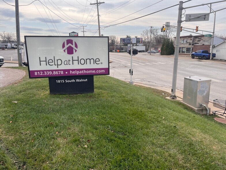 More Photos Of 1815 S Walnut St, Bloomington Loft Creative Space For Sale