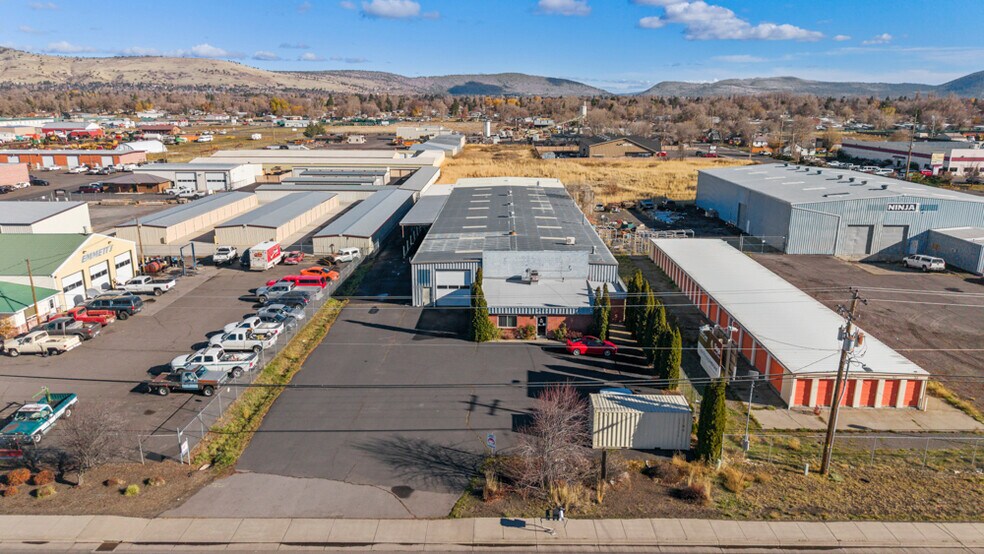 More Photos Of 3735 Washburn Way, Klamath Falls Warehouse For Lease