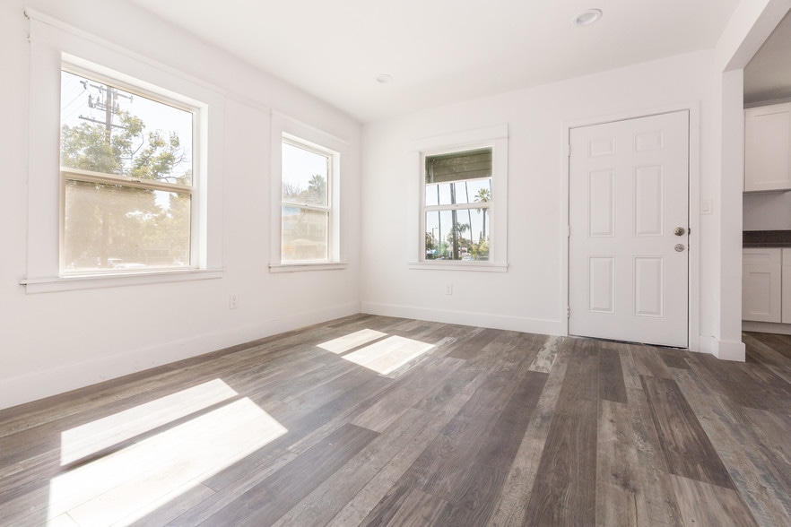 More Photos Of 285 W Center St, Pomona Apartments For Sale